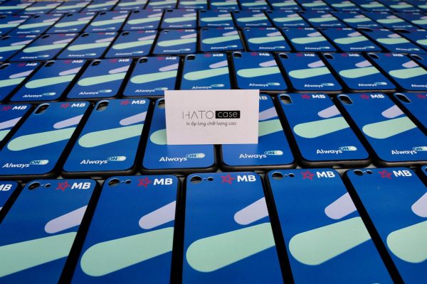 in logo công ty lên ốp lưng điện thoại