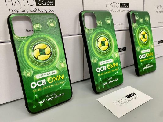 in logo công ty lên case điện thoại