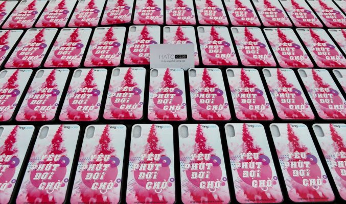 đặt làm ốp điện thoại theo logo công ty