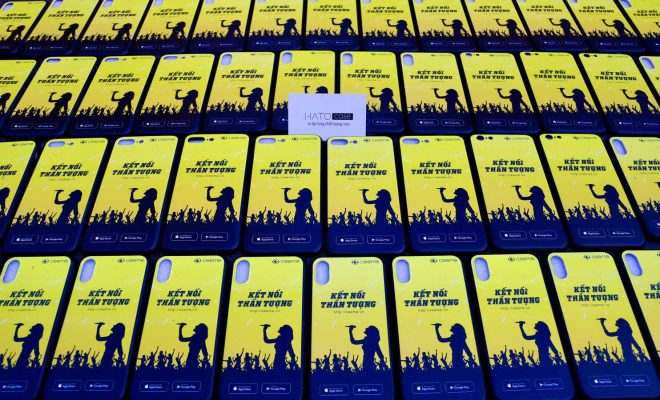 sản xuất ốp lưng in logo công ty